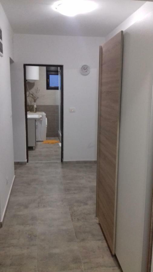Apartman Lori Otocac Bagian luar foto